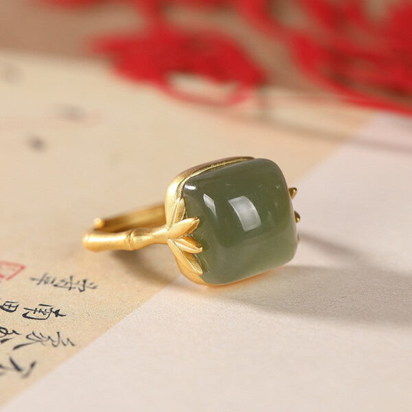 Bamboo section ? Agate jade ring